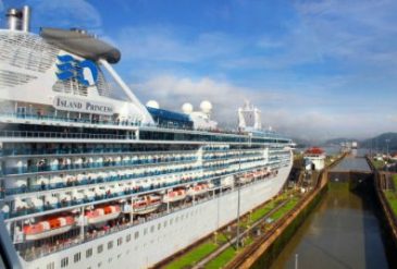 crucero canal de panama 400x267
