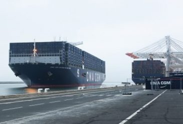Copyright CMA CGM 400x268