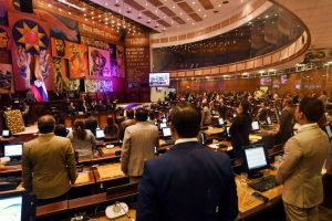 -_ev060819fd23_32048417