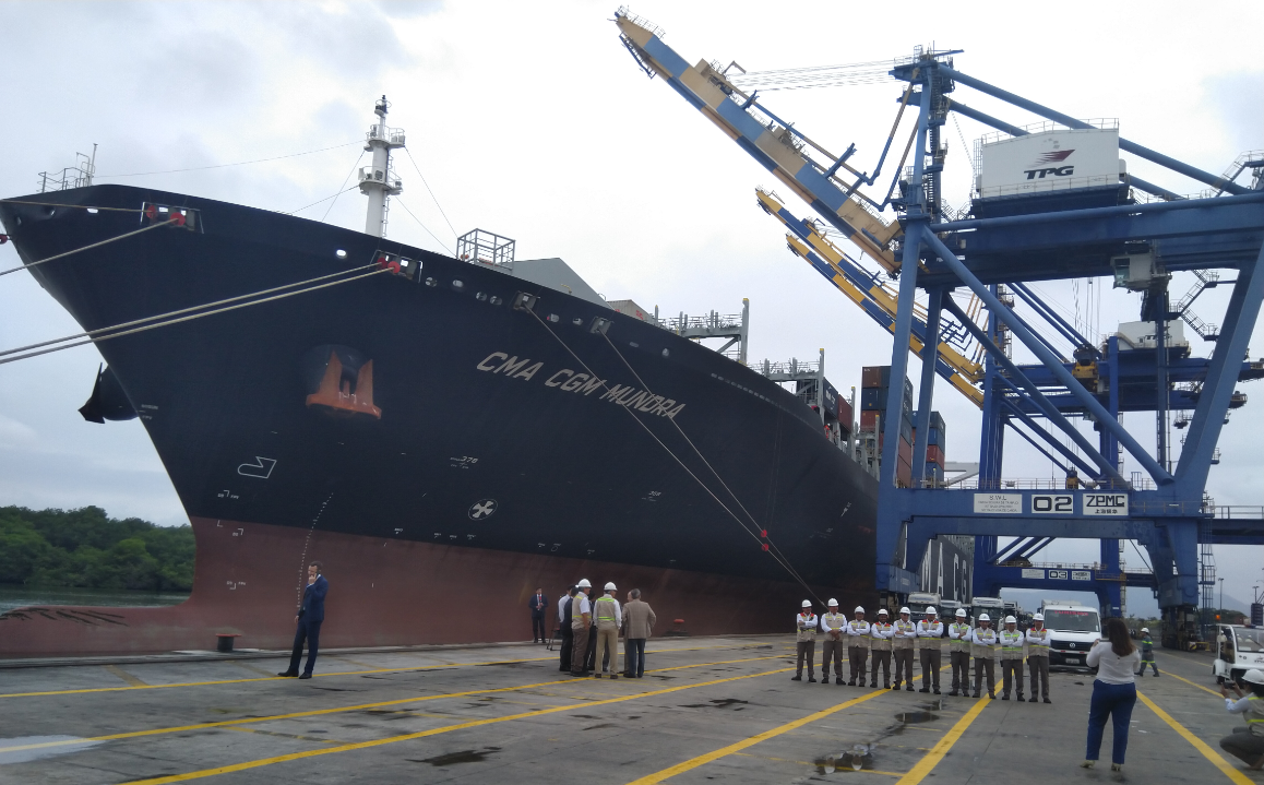 Buque CMA CGM Mundra 3