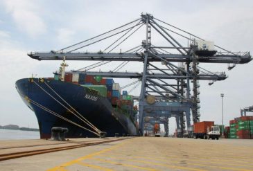 puerto-lazaro-cardenas1