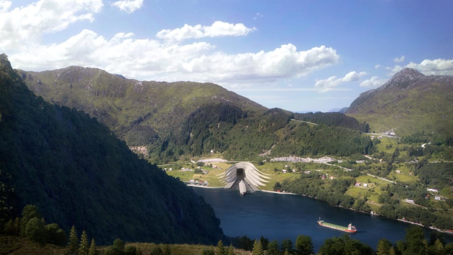 tunel-barcos-noruega-4