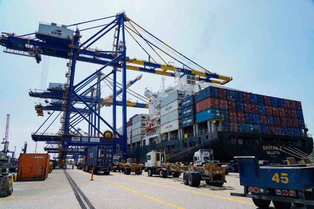 Terminal-Portuario-de-Guayaquil-Servicio-Americas-XL-CMA-CGM