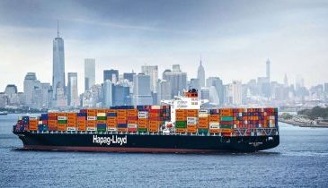 Portacontenedores-de-Hapag-Lloyd-navegando-en-Estados-Unidos-420x210