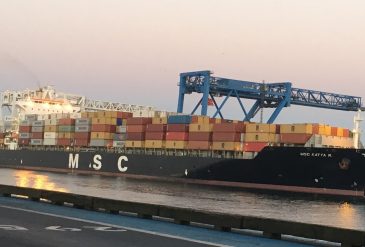 5b87a9c73e166d9e49c6610a16c