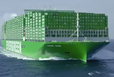 Beyond-Facts-Huge-container-ships-25872-01-c