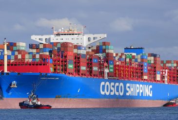 COSCO_LIBRA_,_SMIT_SCHELDE_,_SMIT_PANTHER_&_Nieuwe_Maze_(48758418007) (1)