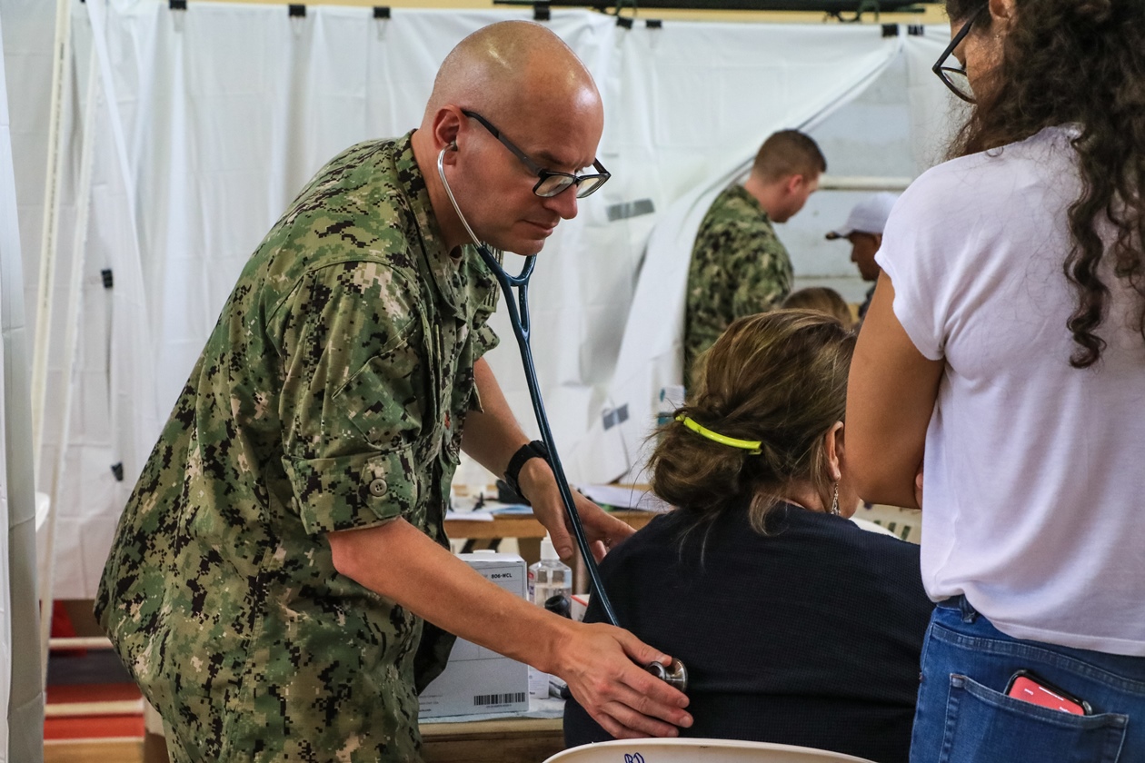 buque-hospital-examen-mc3a9dico