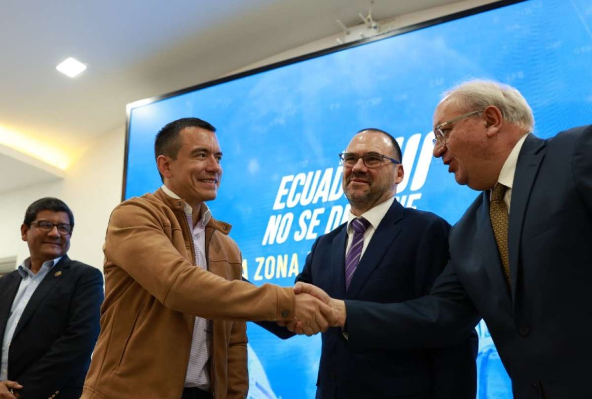 6973f7ff3de5fb109d0c599fd7b15072_XL